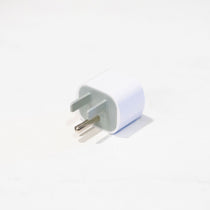  
                                    The back of the Earthing Safety Adapter has three prongs that plug into your grounded wall outlet. (1908596703345) 
                                
                                