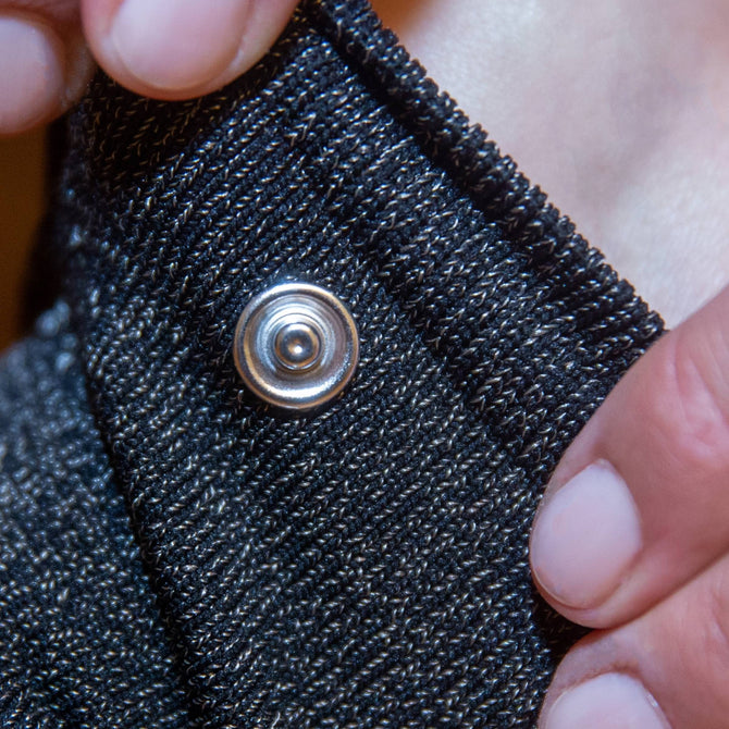  
                                    Close up view of the Earthing Grounded Sock connection snap which allows the electrons from the earth to flow, grounding the wearer. (6636475973745) 
                                
                                