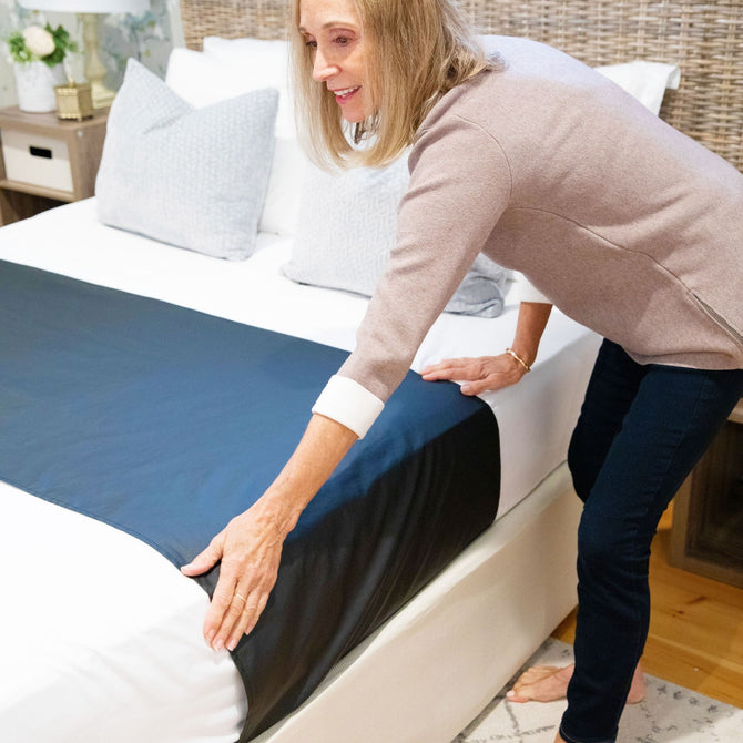  
                                        The Earthing Sleep Mat is easy to set up horizontally or vertically on any size mattress. (4559834415217) 
                                    
                                    