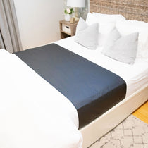  
                                    The Earthing Sleep Mat can be laid horizontally across any size mattress so more than one person can be grounded while sleeping. (4559834415217) 
                                
                                