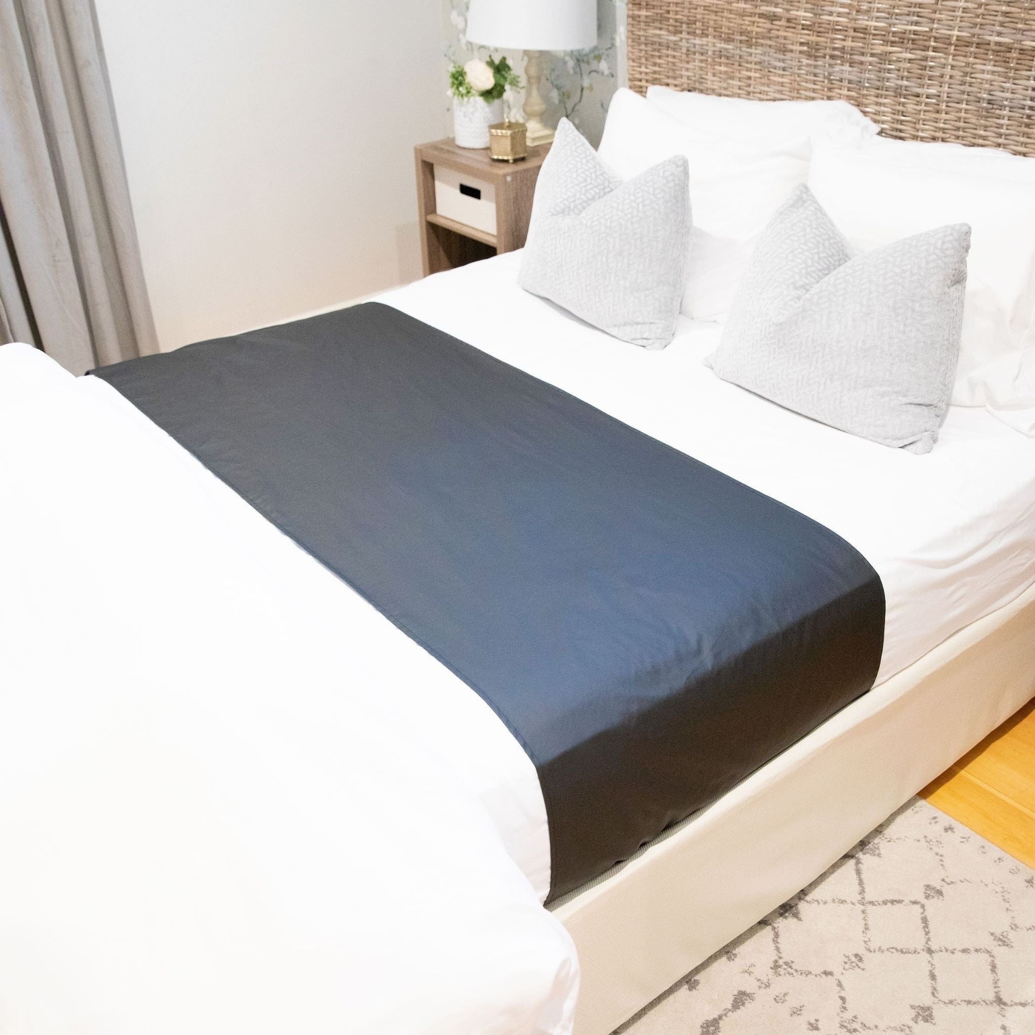 The Earthing Sleep Mat can be laid horizontally across any size mattress so more than one person can be grounded while sleeping. (4559834415217)