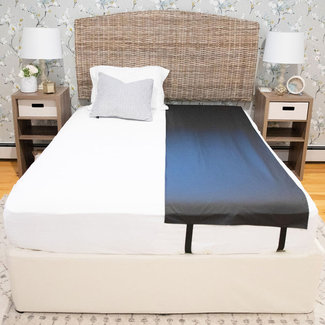  
                                        Use the Earthing Sleep Mat vertically on any size mattress when only one partner wants to be grounded at night. (4559834415217) 
                                    
                                    